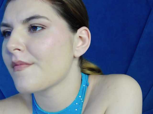 Evelisse live cam on BongaCams