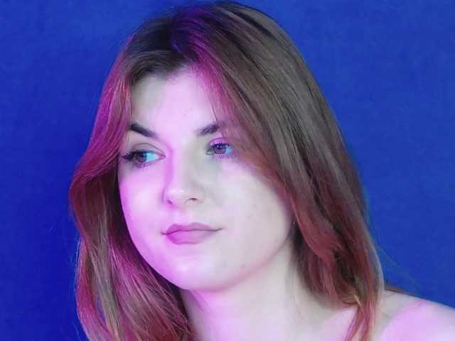 Evelisse live cam on BongaCams
