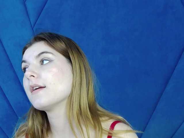 Evelisse live cam on BongaCams