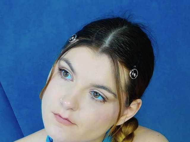 Evelisse live cam on BongaCams