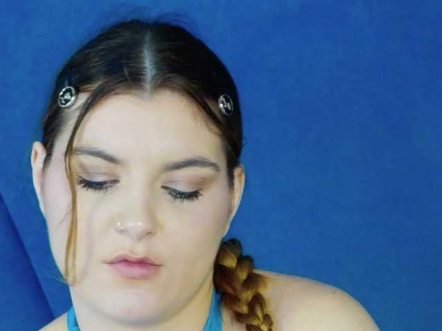 Evelisse live cam on BongaCams