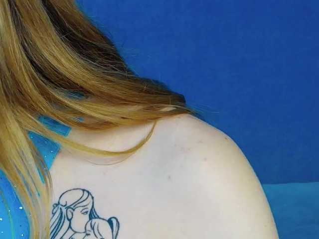 Evelisse live cam on BongaCams