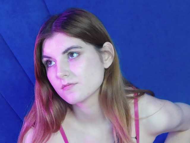 Evelisse live cam on BongaCams