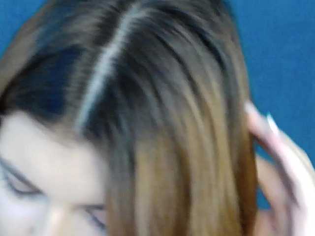 Evelisse live webcam show