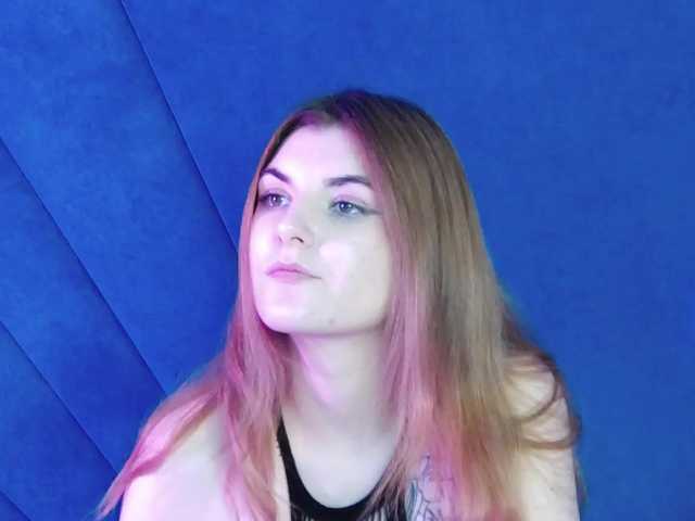 Evelisse live cam on BongaCams