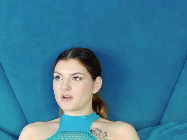 Evelisse live cam on BongaCams
