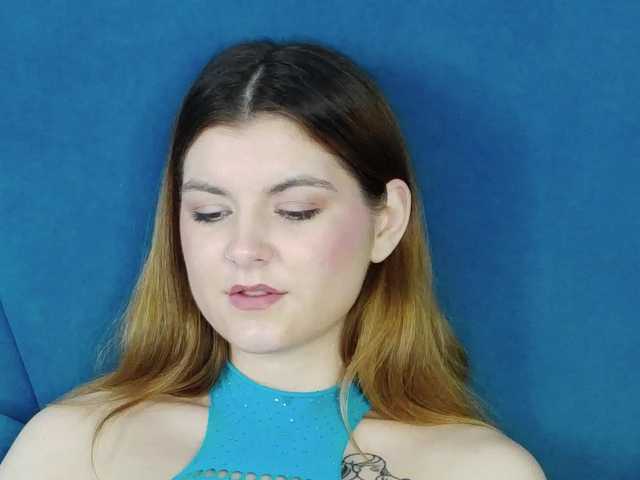 Evelisse live cam on BongaCams