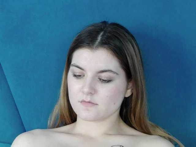 Evelisse live cam on BongaCams