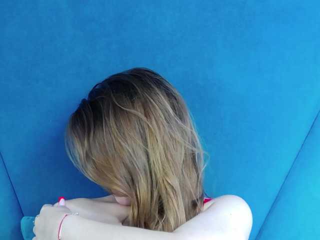 Evelisse live cam on BongaCams