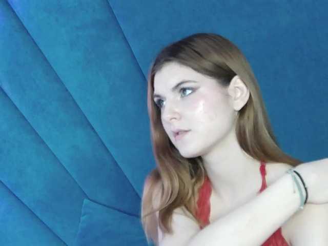 Evelisse live cam on BongaCams