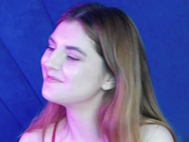 Evelisse live cam on BongaCams