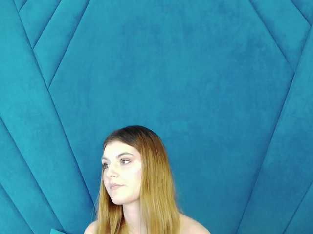 Evelisse live cam on BongaCams
