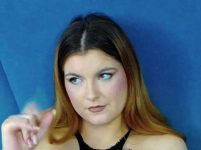 Evelisse live cam on BongaCams