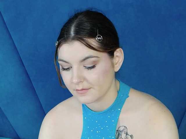 Evelisse live cam on BongaCams