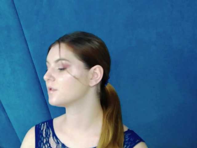 Evelisse live cam on BongaCams