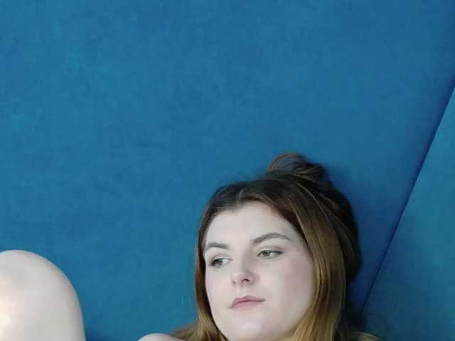 Evelisse live cam on BongaCams