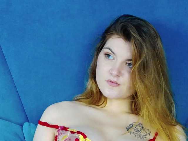 Evelisse live cam on BongaCams