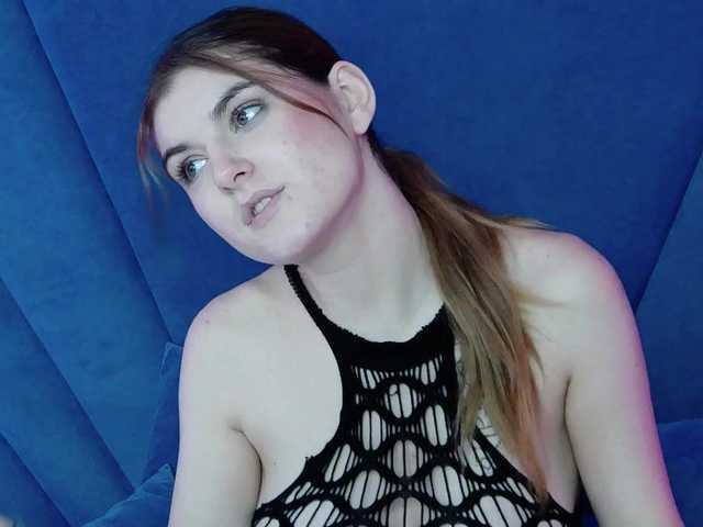 Evelisse live cam on BongaCams