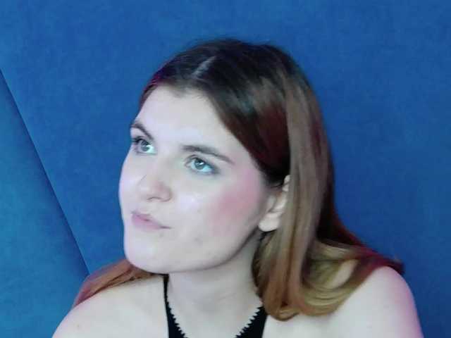 Evelisse live cam on BongaCams