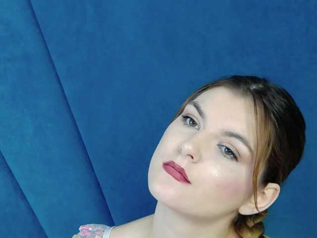 Evelisse live cam on BongaCams