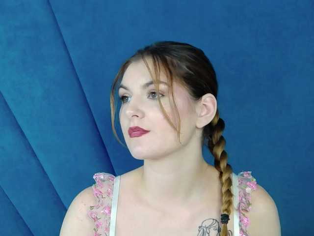 Evelisse live cam on BongaCams