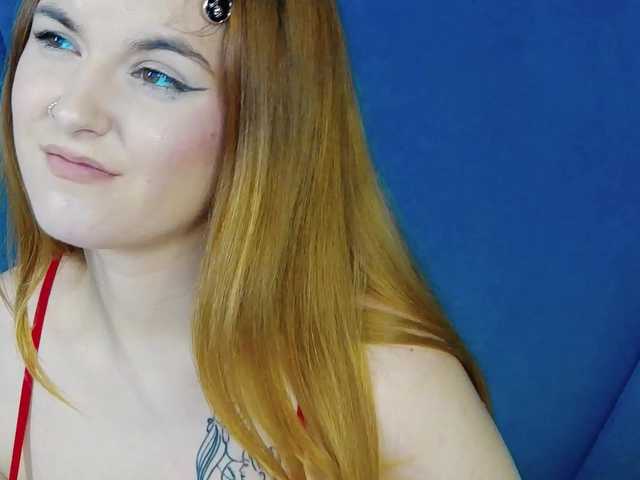 Evelisse live cam on BongaCams