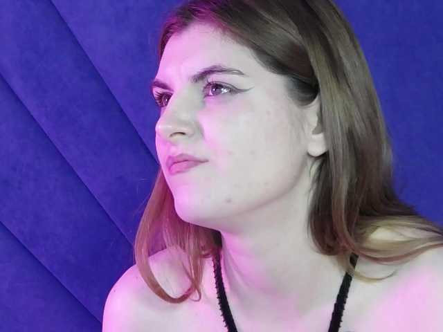 Evelisse live cam on BongaCams