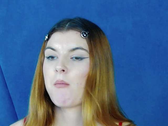 Evelisse live cam on BongaCams