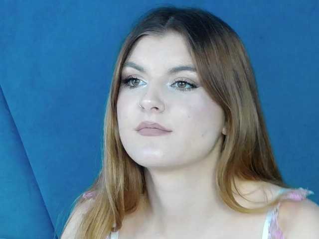 Evelisse live cam on BongaCams