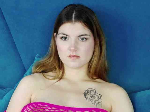 Model: Evelisse
