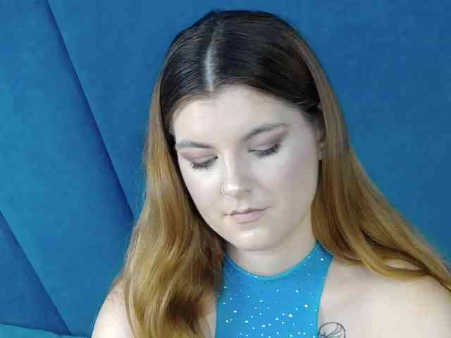 Evelisse Live Webcam on BongaCams