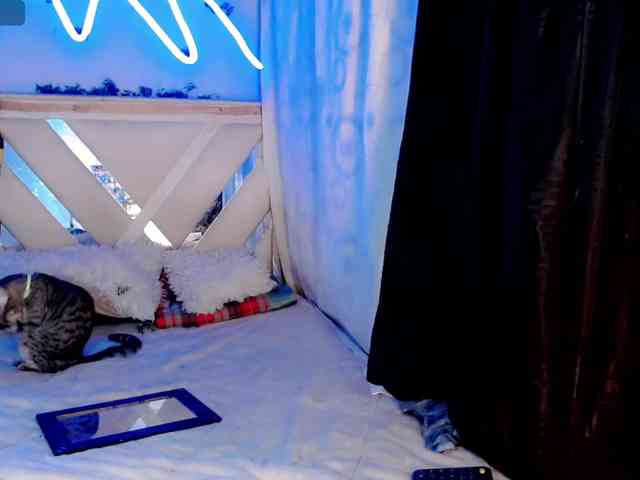 nizzan-cutte Sex Cam Show