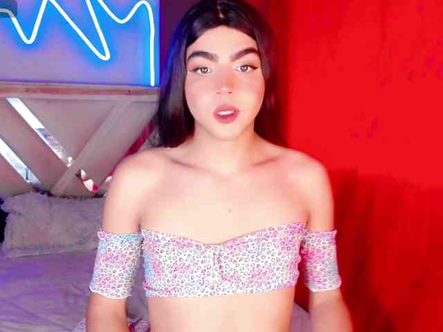 nizzan-cutte Live Webcam on BongaCams