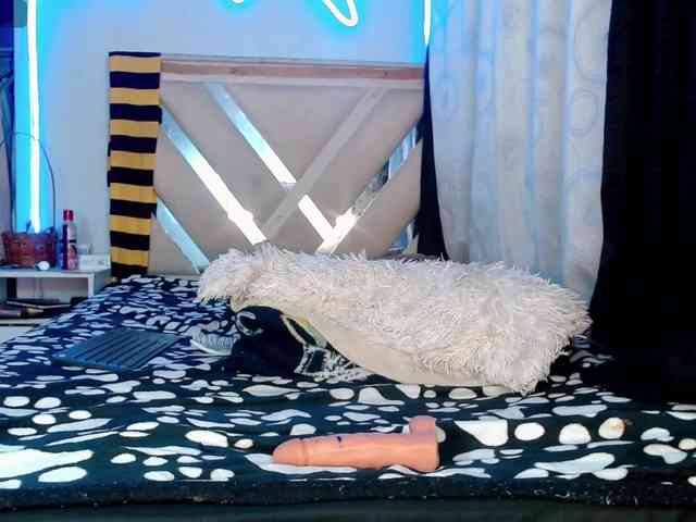 nizzan-cutte Sex Cam Show