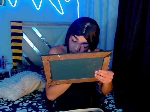 nizzan-cutte Sex Cam Show