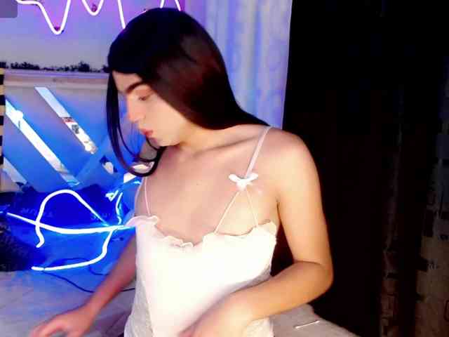 nizzan-cutte Sex Cam Show