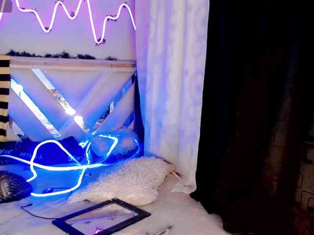 nizzan-cutte Sex Cam Show