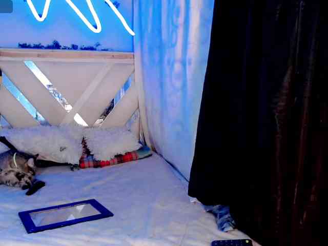 nizzan-cutte Sex Cam Show