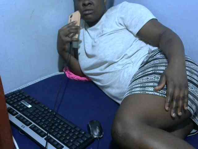 Prettybaby4 Live Webcam on BongaCams