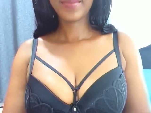 Belinda97 live cam on BongaCams