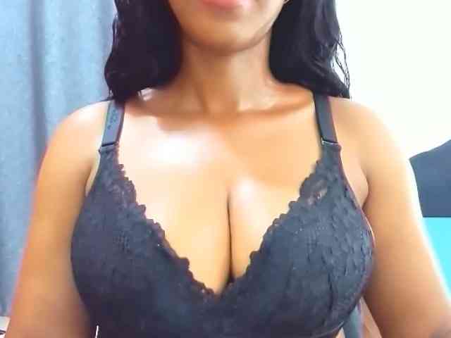 Belinda97 webcam