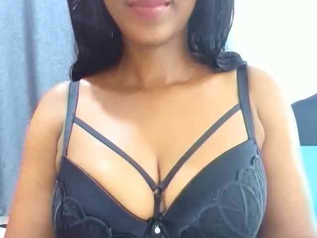 Belinda97 Live Webcam on BongaCams