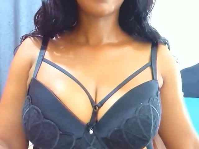 Belinda97 webcam