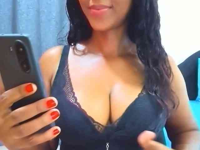 Belinda97 webcam