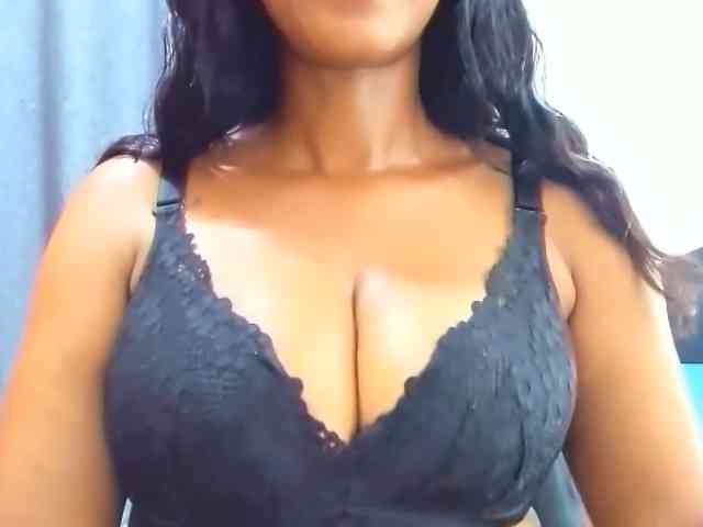 Belinda97 webcam