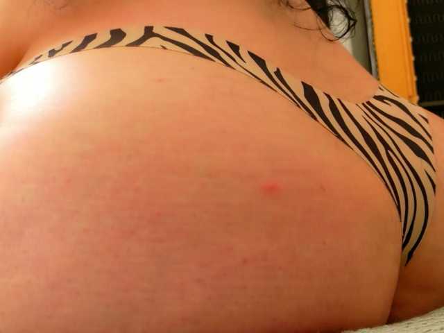 AleshaArabic live cam on BongaCams