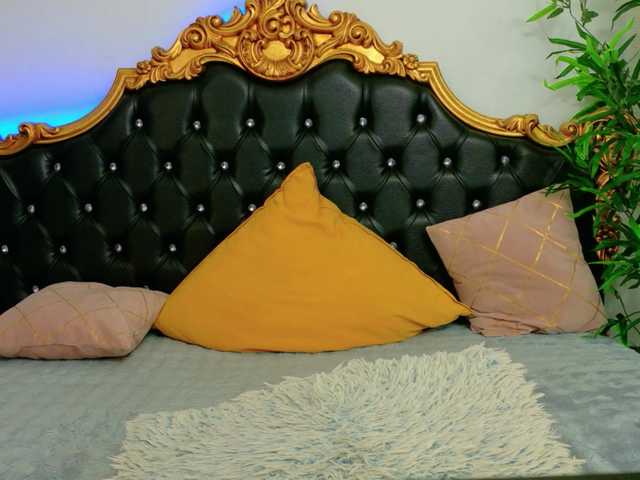 AleshaArabic live cam preview