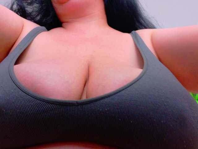 AleshaArabic live cam on BongaCams