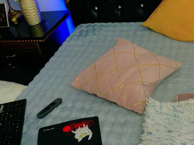AleshaArabic live cam on BongaCams