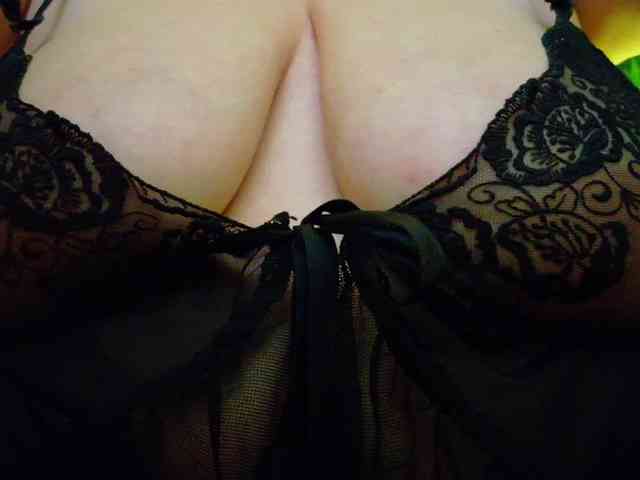 AleshaArabic webcam